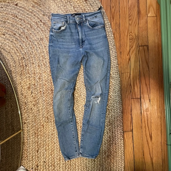 Zara 4 jeans